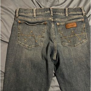 Wrangler Retro Relaxed Bootcut, Size 33x34